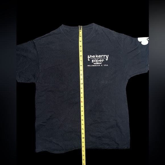 The KERRY PIPER | SHORT SLEEVE GRAPHIC CREW NECK TEE - Picture 6 of 6